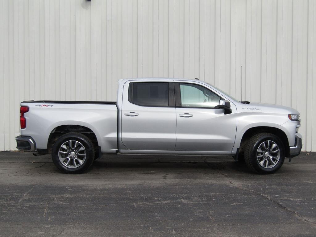 Used 2020 Chevrolet Silverado 1500 LT with VIN 1GCUYDED5LZ142065 for sale in Kansas City