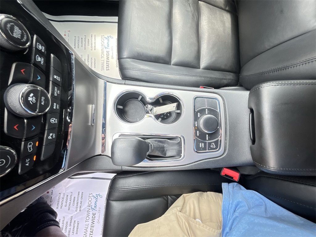 2022 Jeep Cherokee Limited photo 19