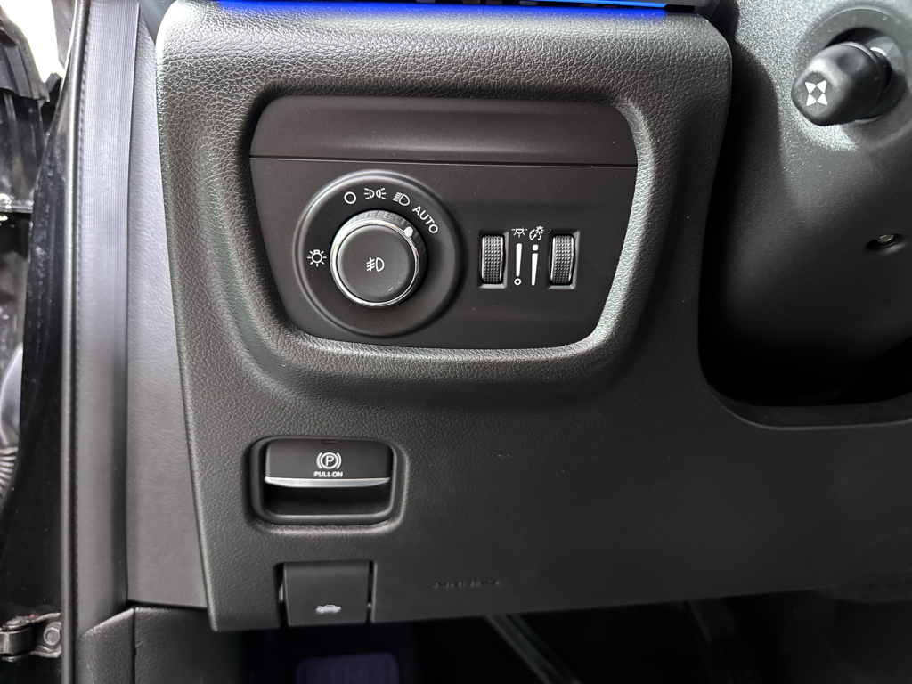 2021 Jeep Grand Cherokee Overland photo 26