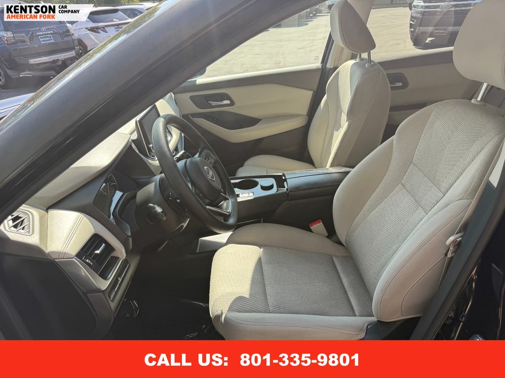 2024 Nissan Rogue SV photo 28
