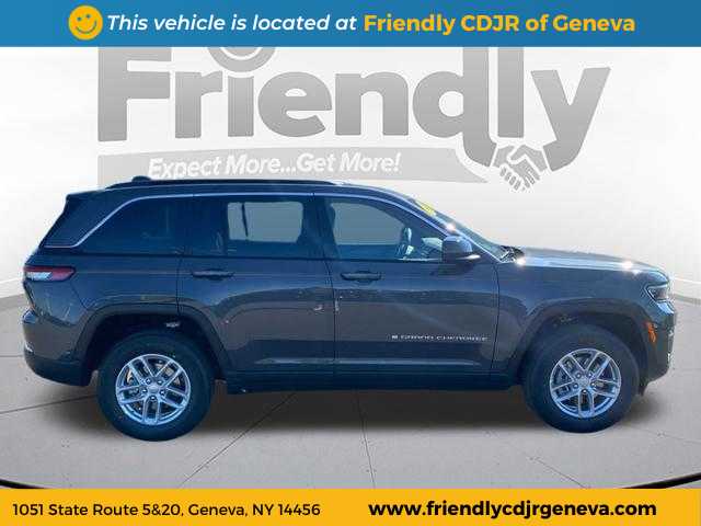 2025 Jeep Grand Cherokee Laredo X photo 5