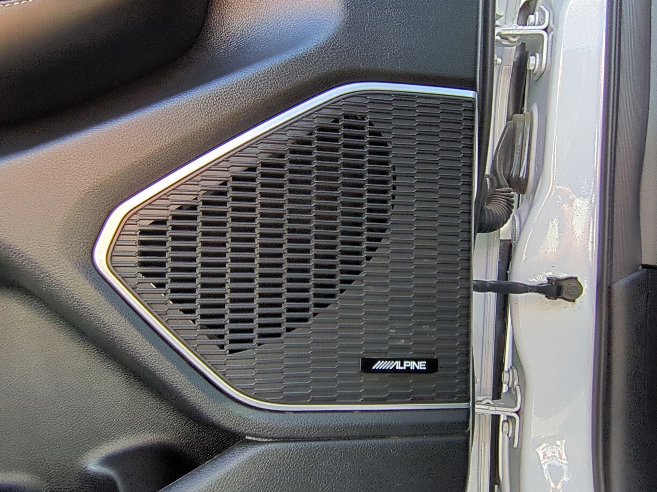 2024 Jeep Cherokee Limited 4xe photo 12