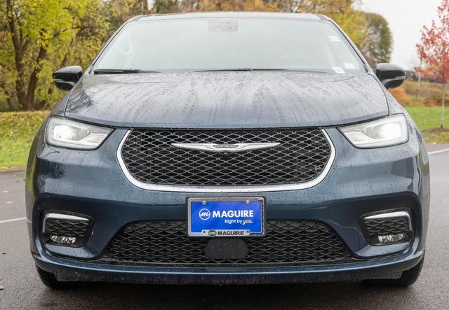 2024 Chrysler Pacifica Limited photo 3