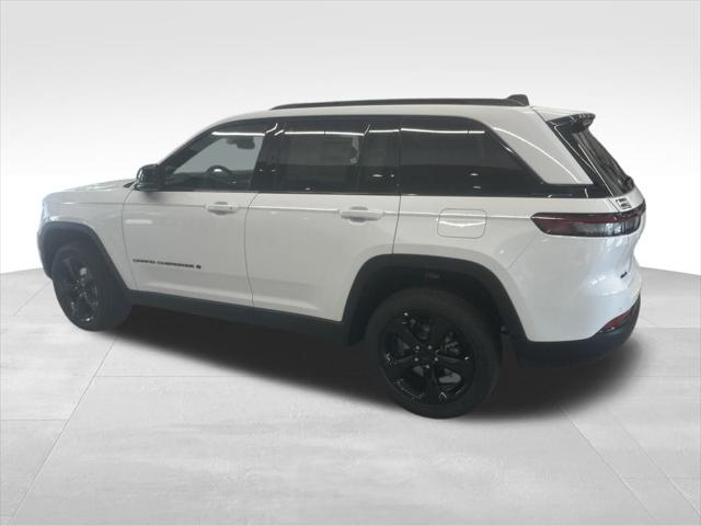 2025 Jeep Grand Cherokee Altitude X photo 5