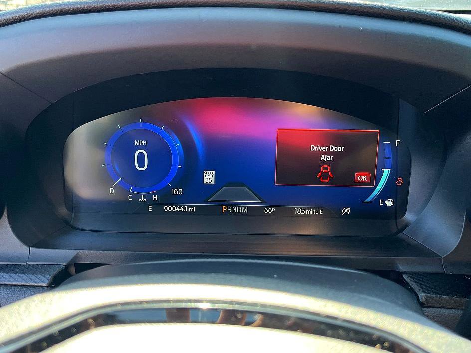 2021 Ford Explorer ST photo 17