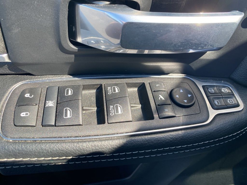 2024 Ram 2500 Laramie photo 10