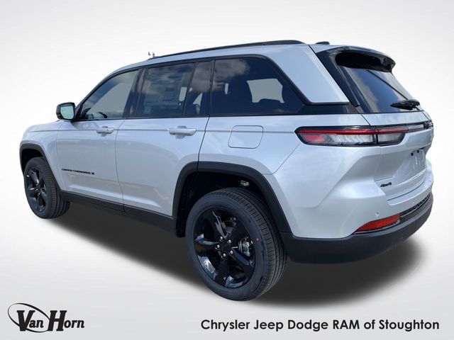 2025 Jeep Grand Cherokee Limited photo 4