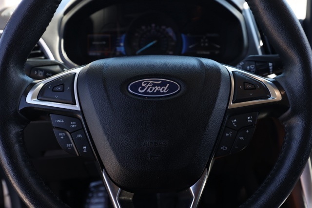 2023 Ford Edge SEL photo 24