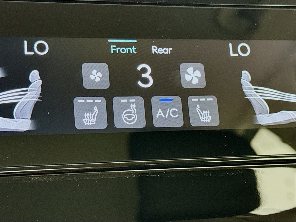 2025 Genesis G80 2.5T AWD photo 17