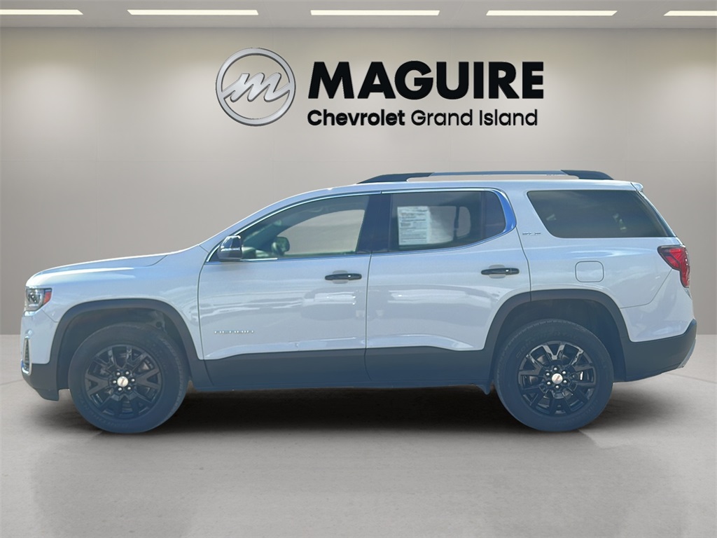 2022 Gmc Acadia SLE photo 3