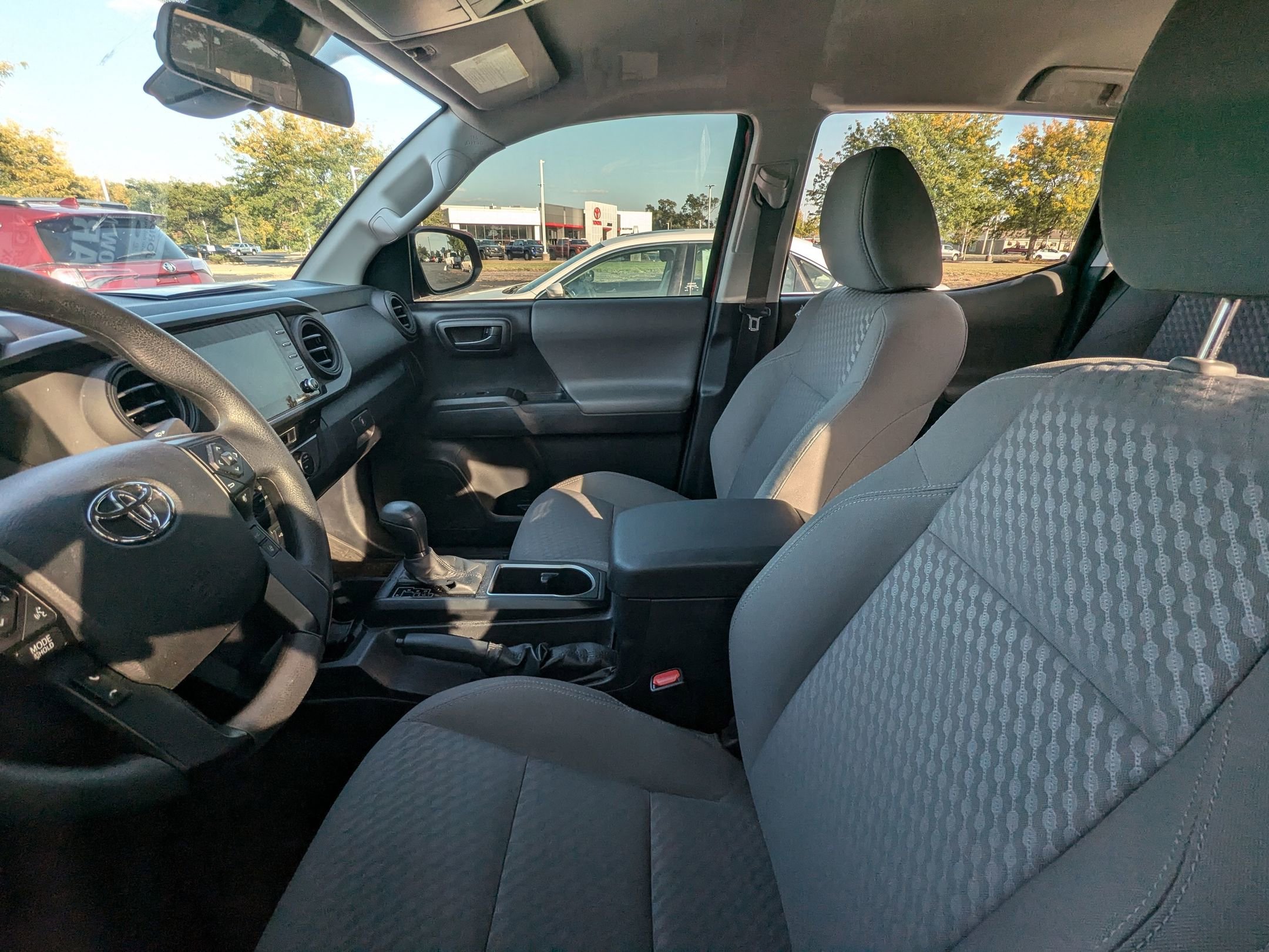 2022 Toyota Tacoma TRD Sport photo 10