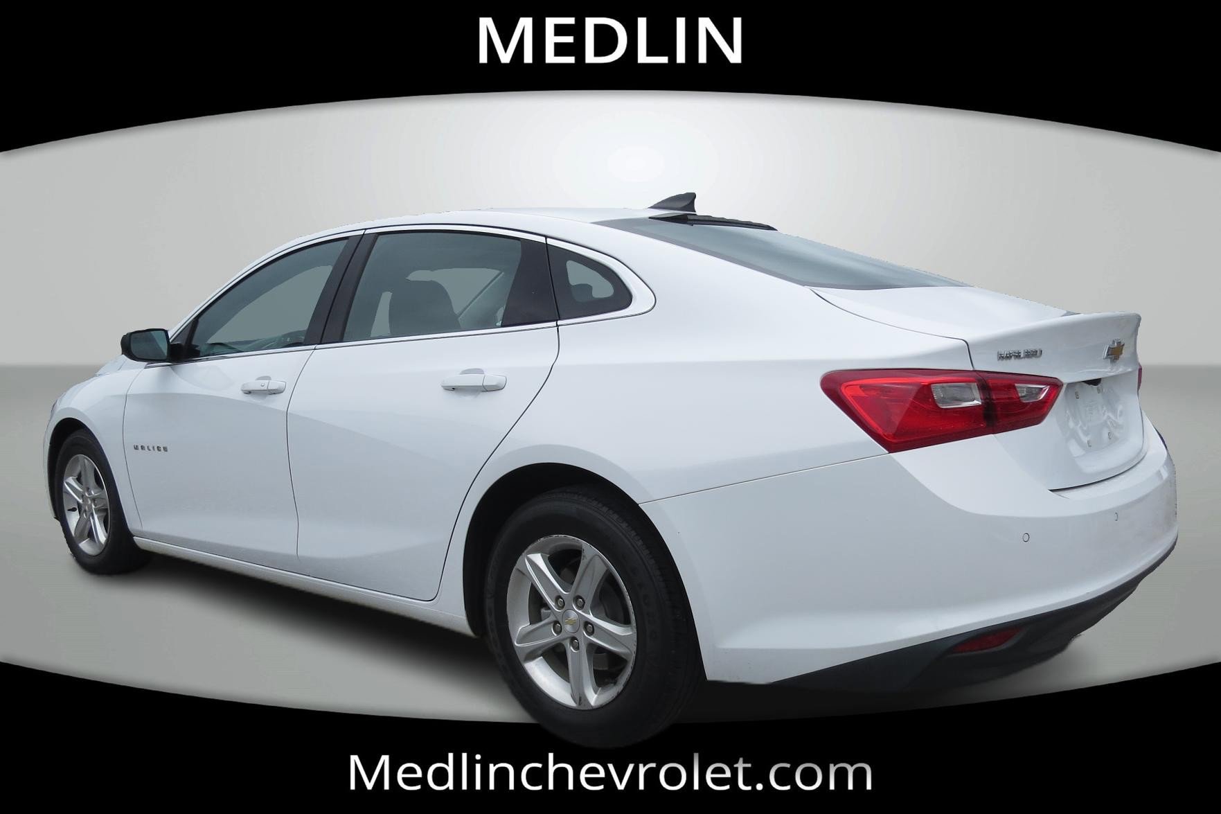 2023 Chevrolet Malibu LS photo 3