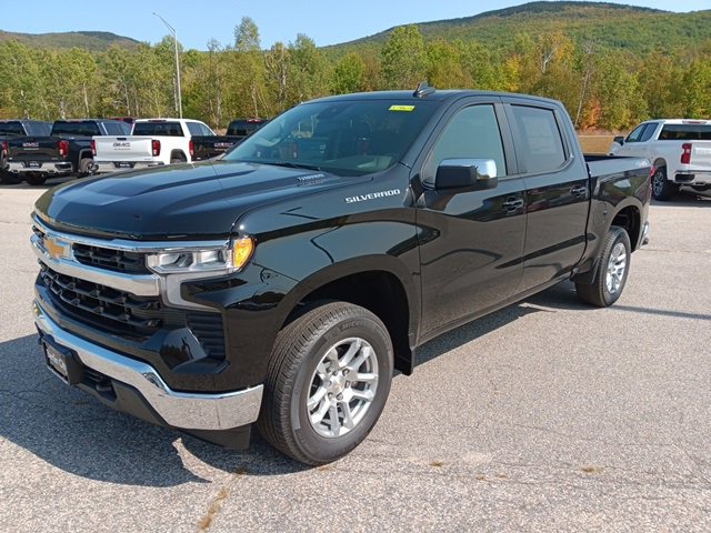 2026 Chevrolet Silverado 1500 LT photo 3