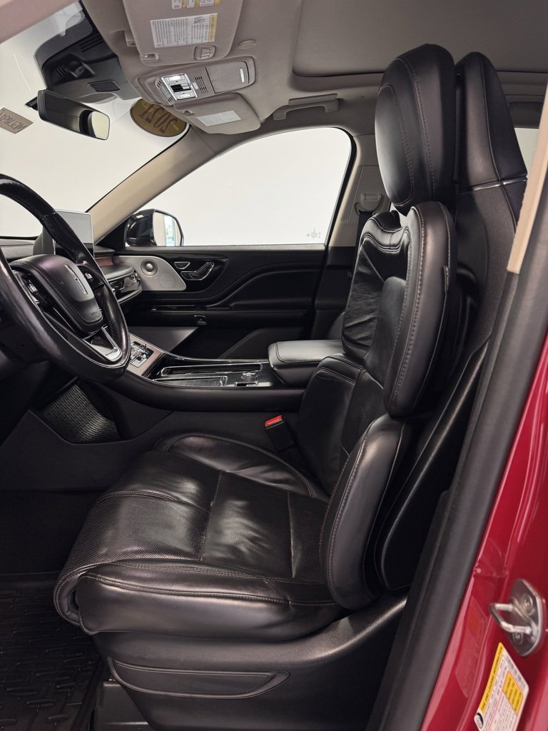 2021 Lincoln Aviator Reserve photo 3
