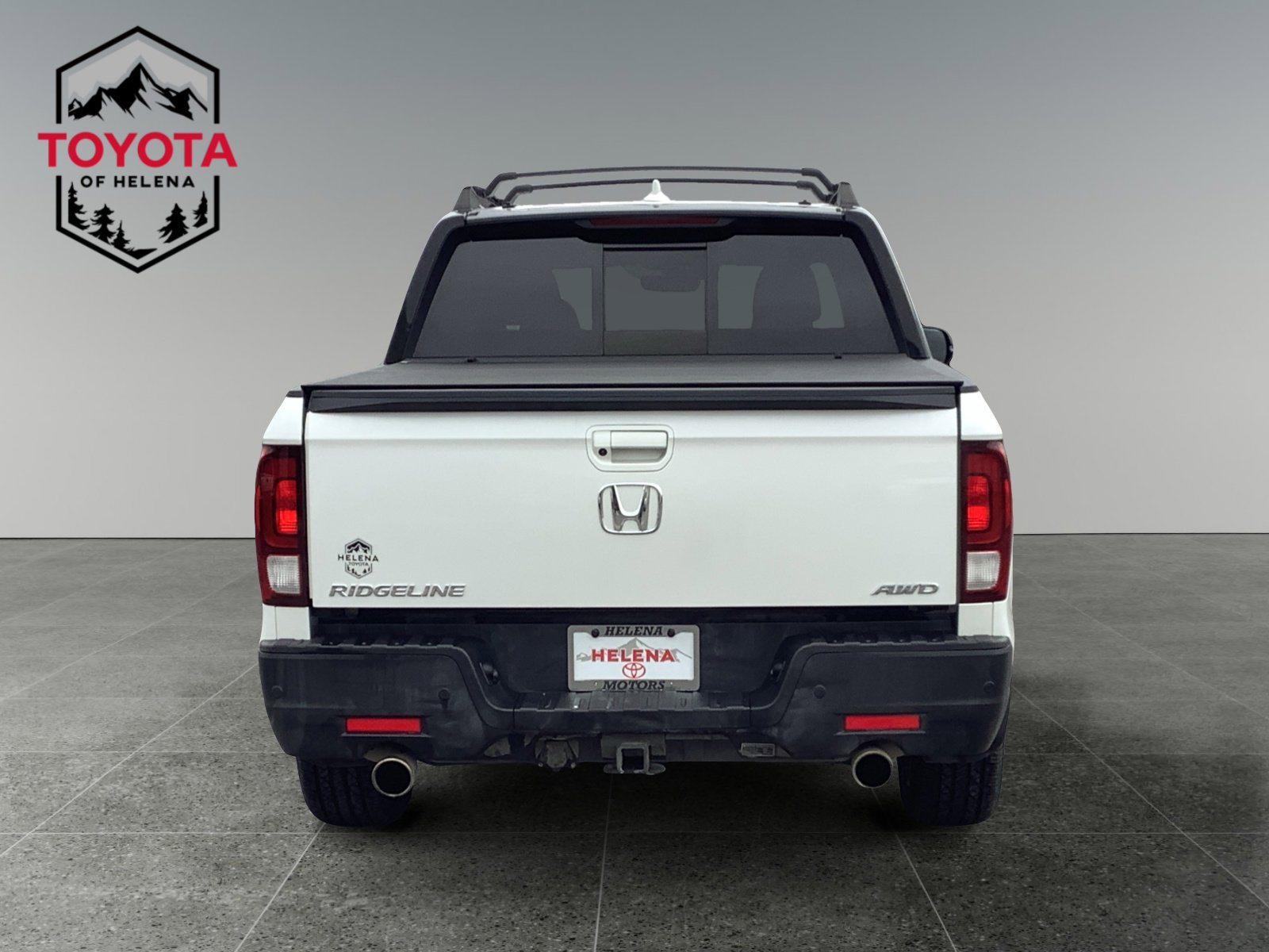 2023 Honda Ridgeline Black Edition photo 3