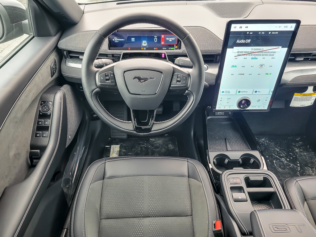 2025 FORD MUSTANG MACH-E - Image 13