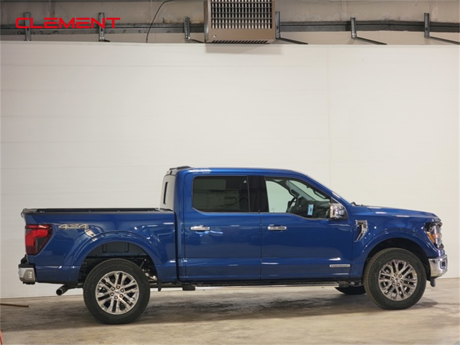 2025 Ford F-150 XLT photo 4
