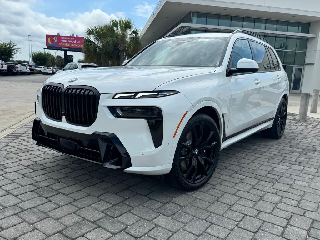 2026 BMW X7 40i's photo