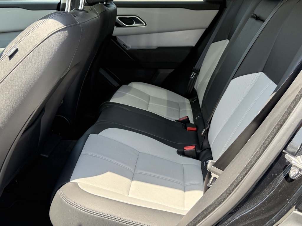 Used 2025 Black Land Rover S image 25