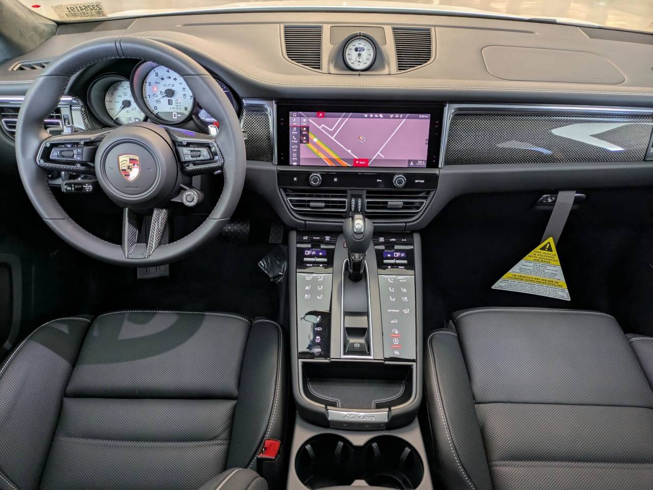 2025 Porsche Macan GTS photo 17