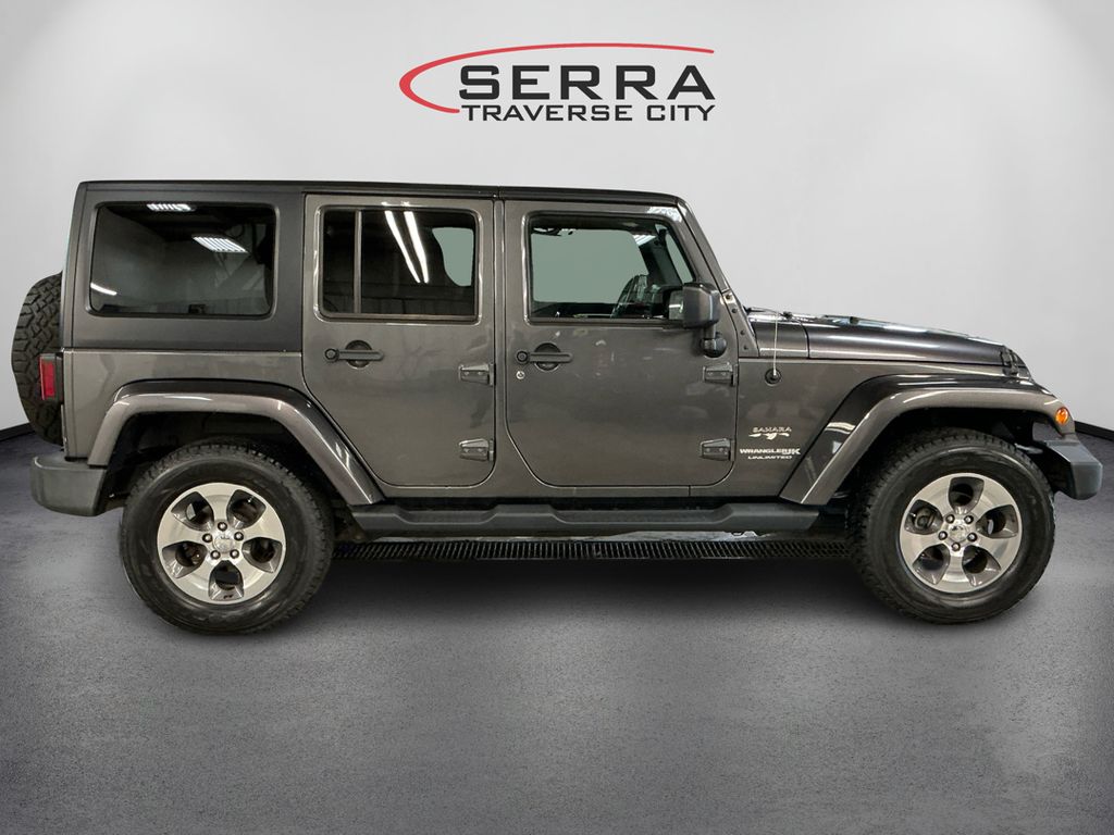 2018 Jeep Wrangler Unlimited Sahara photo 4