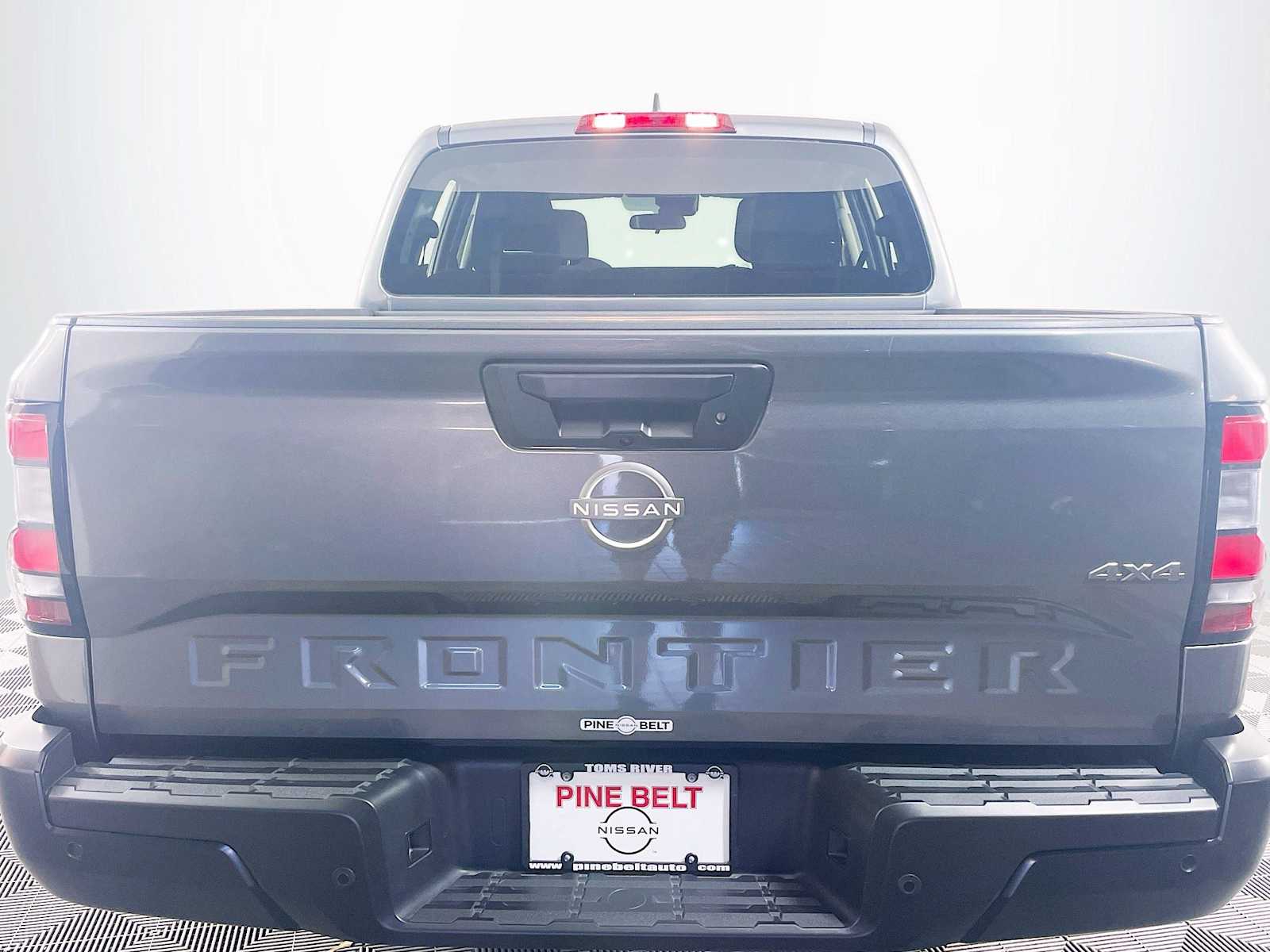 2024 Nissan Frontier S photo 5
