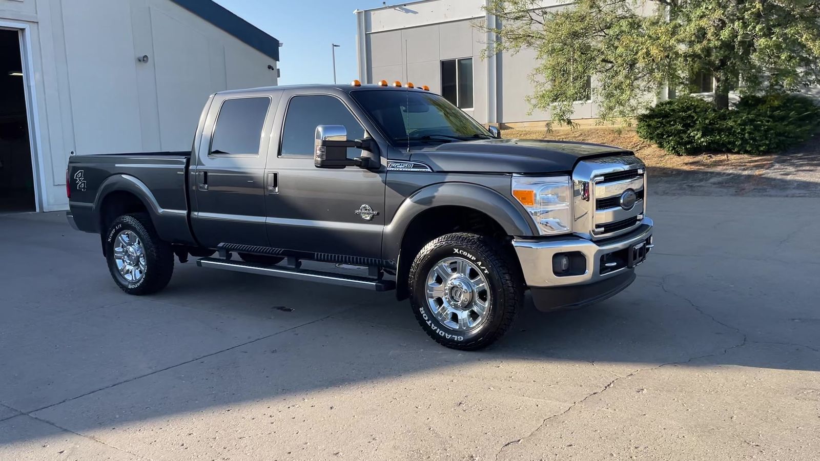 2016 Ford F-250 Lariat photo 16