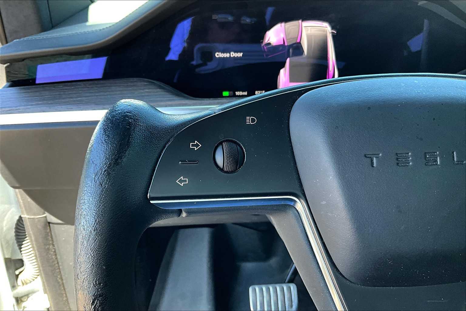 2022 Tesla Model X photo 20