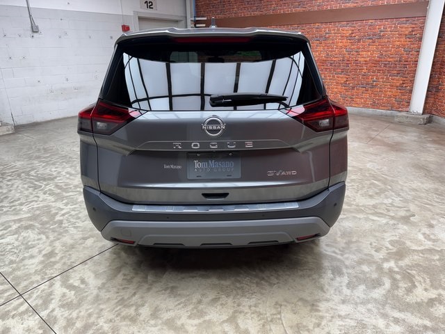 2022 Nissan Rogue SV photo 4