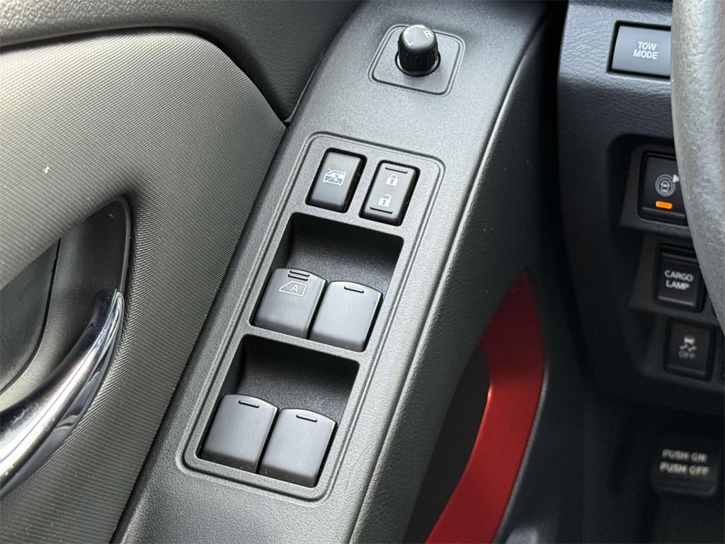 2023 Nissan Frontier PRO-4X photo 27
