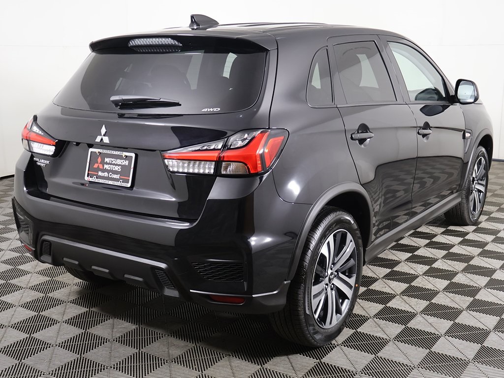 2025 Mitsubishi Outlander Sport ES SE LE photo 3