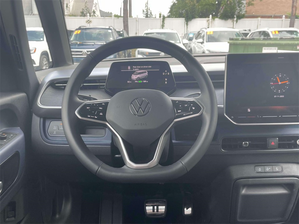 2025 Volkswagen ID. Buzz Pro S photo 13