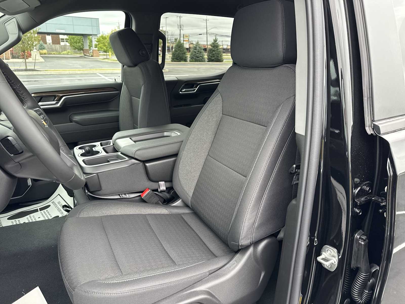 2026 Chevrolet Silverado 1500 LT photo 10