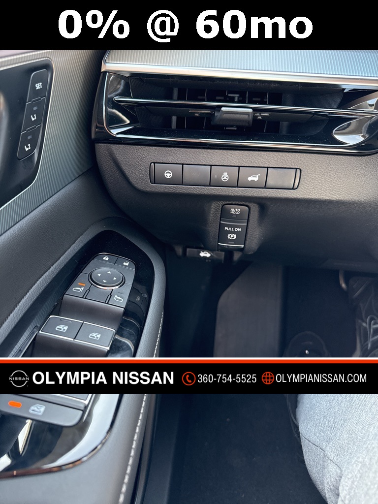 2025 Nissan Murano SL photo 13