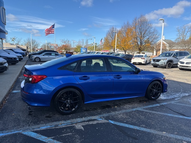 2023 Honda Civic Sport photo 2