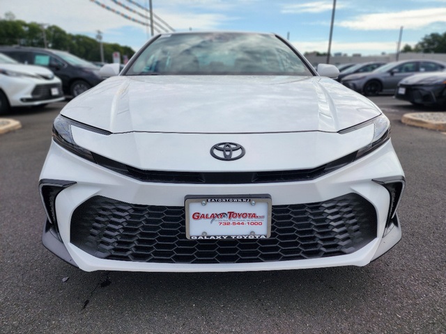 2025 Toyota Camry SE photo 2