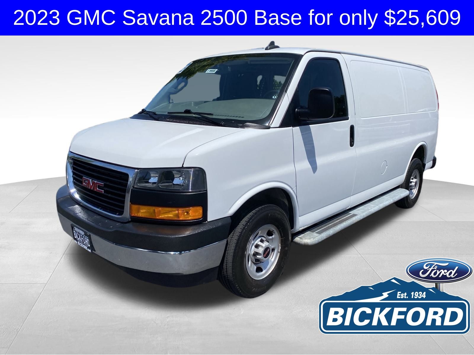 2023 GMC Savana Cargo Work Van's photo