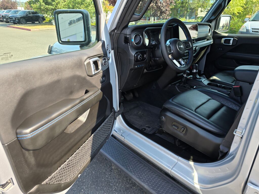 2024 Jeep Wrangler High Altitude 4xe photo 18