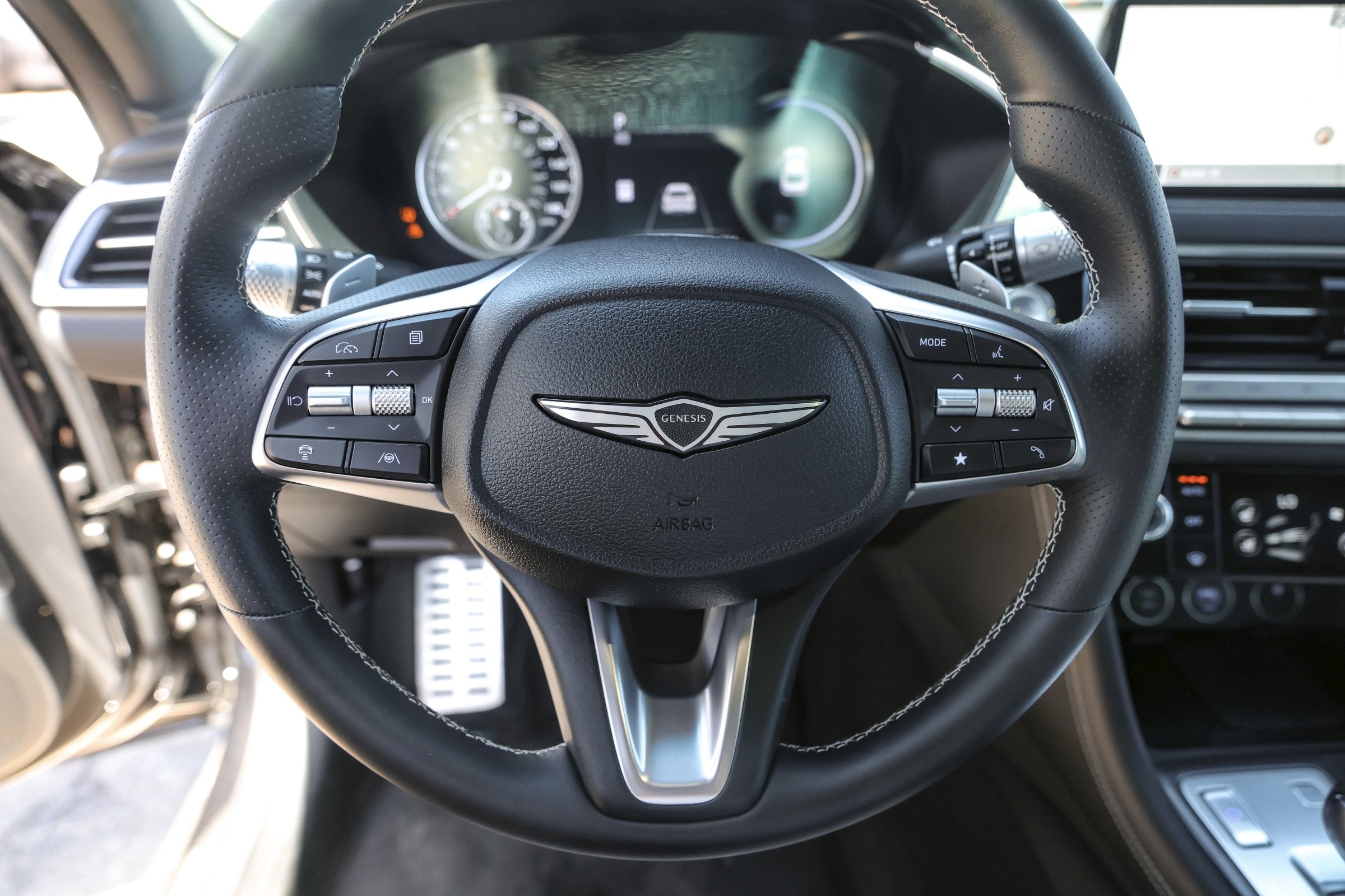 2025 Genesis G70 3.3T Sport Advanced photo 13