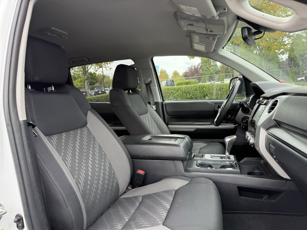 2018 Toyota Tundra SR5 photo 22