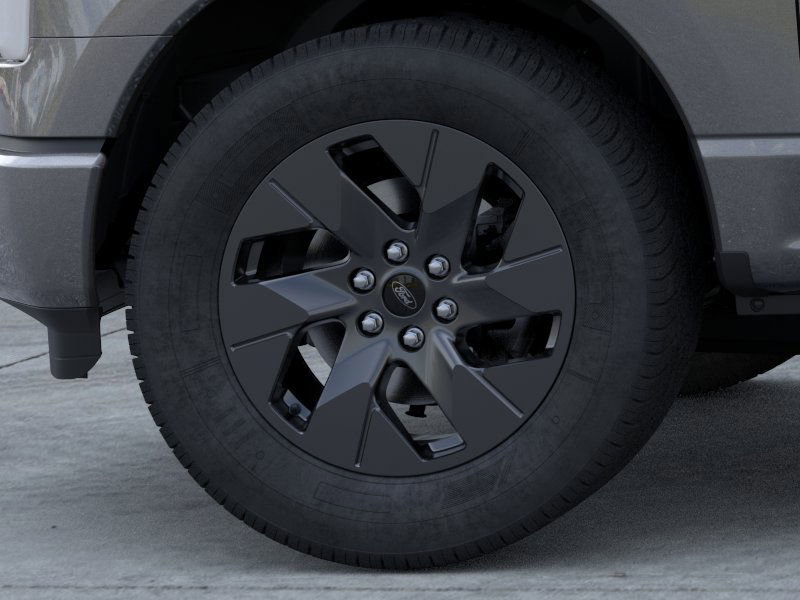 2025 Ford F-150 Lightning photo 19