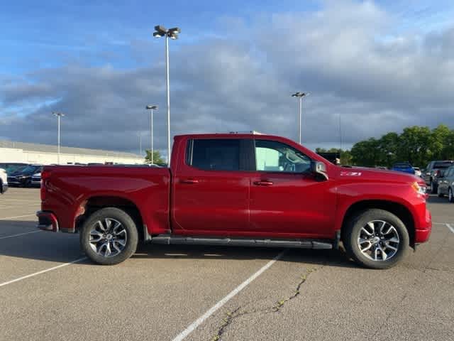 2023 Chevrolet Silverado 1500 RST photo 3