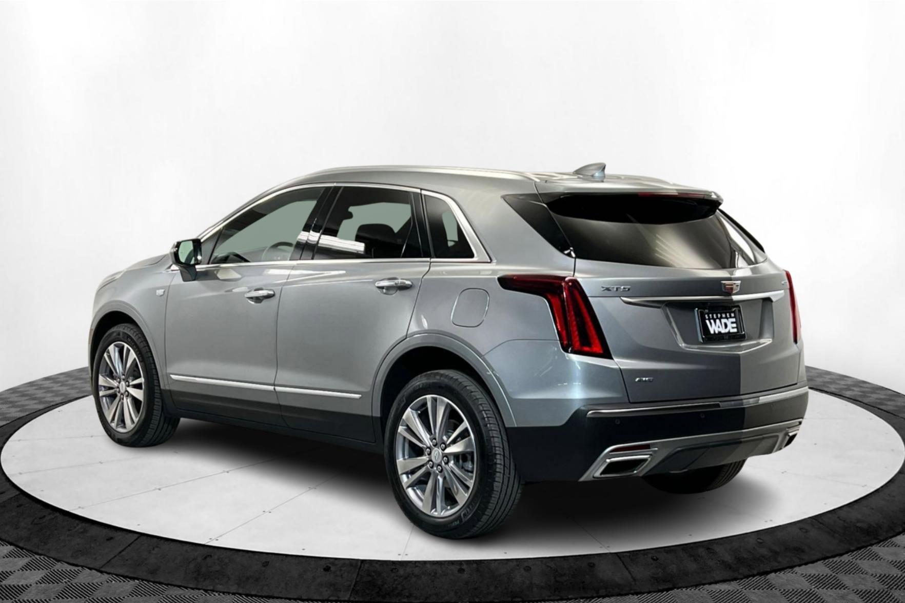 2025 Cadillac XT5 Premium Luxury photo 3