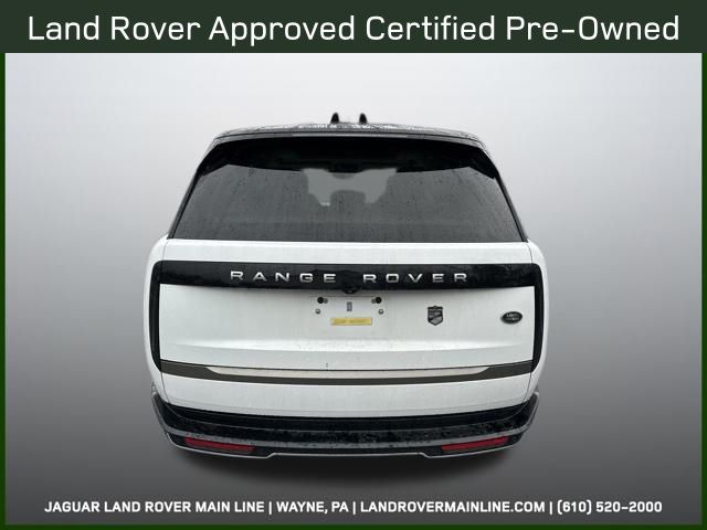 2023 Land Rover Range Rover SE photo 4