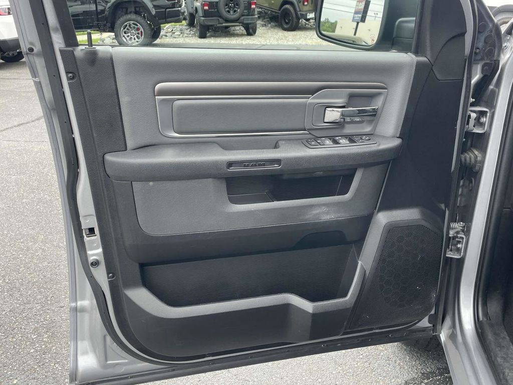2024 Ram 1500 Classic SLT photo 22