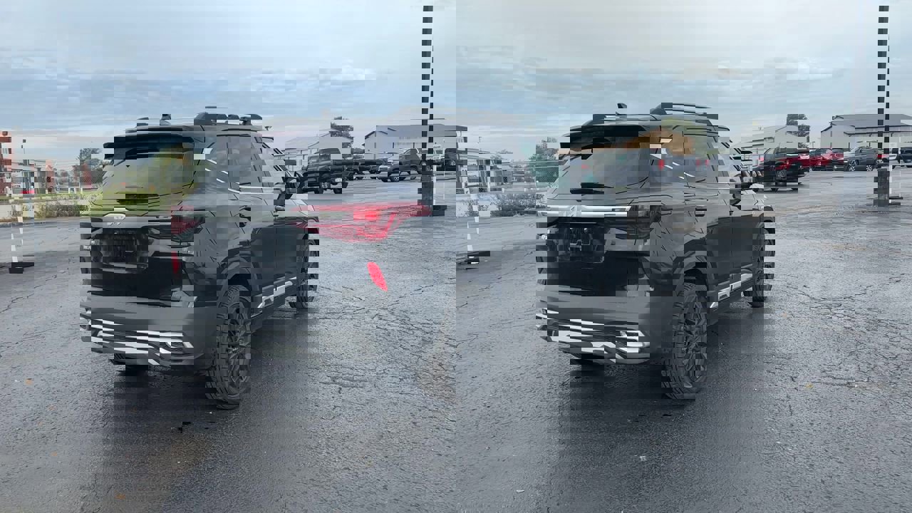 2022 Kia Seltos Nightfall Edition photo 2