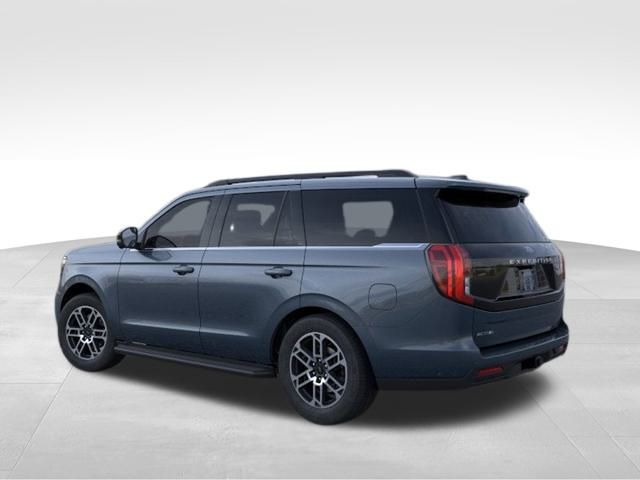 2025 Ford Expedition photo 4