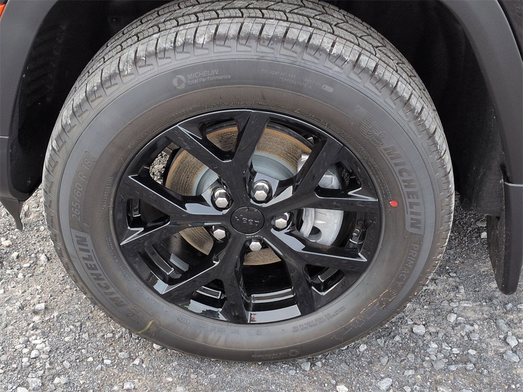 2025 Jeep Grand Cherokee Altitude X photo 4