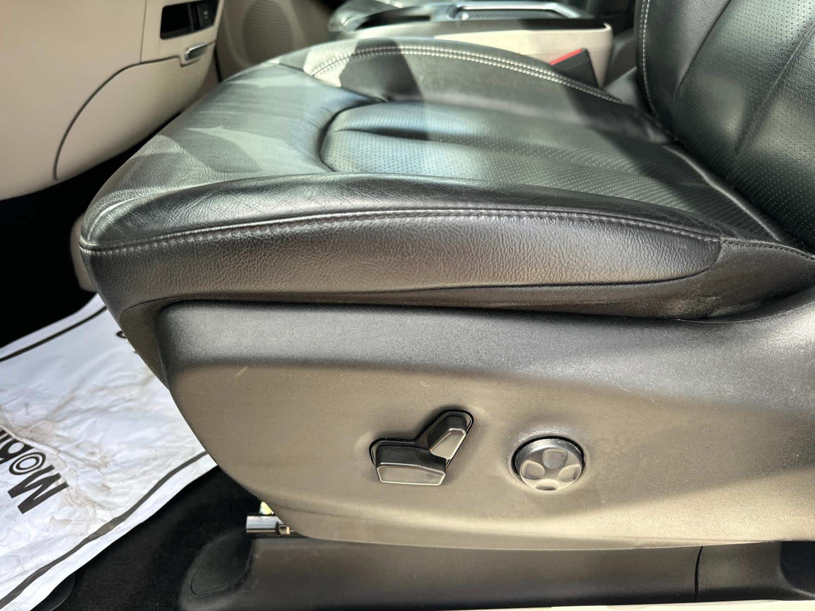 2022 Chrysler Pacifica Touring L photo 34