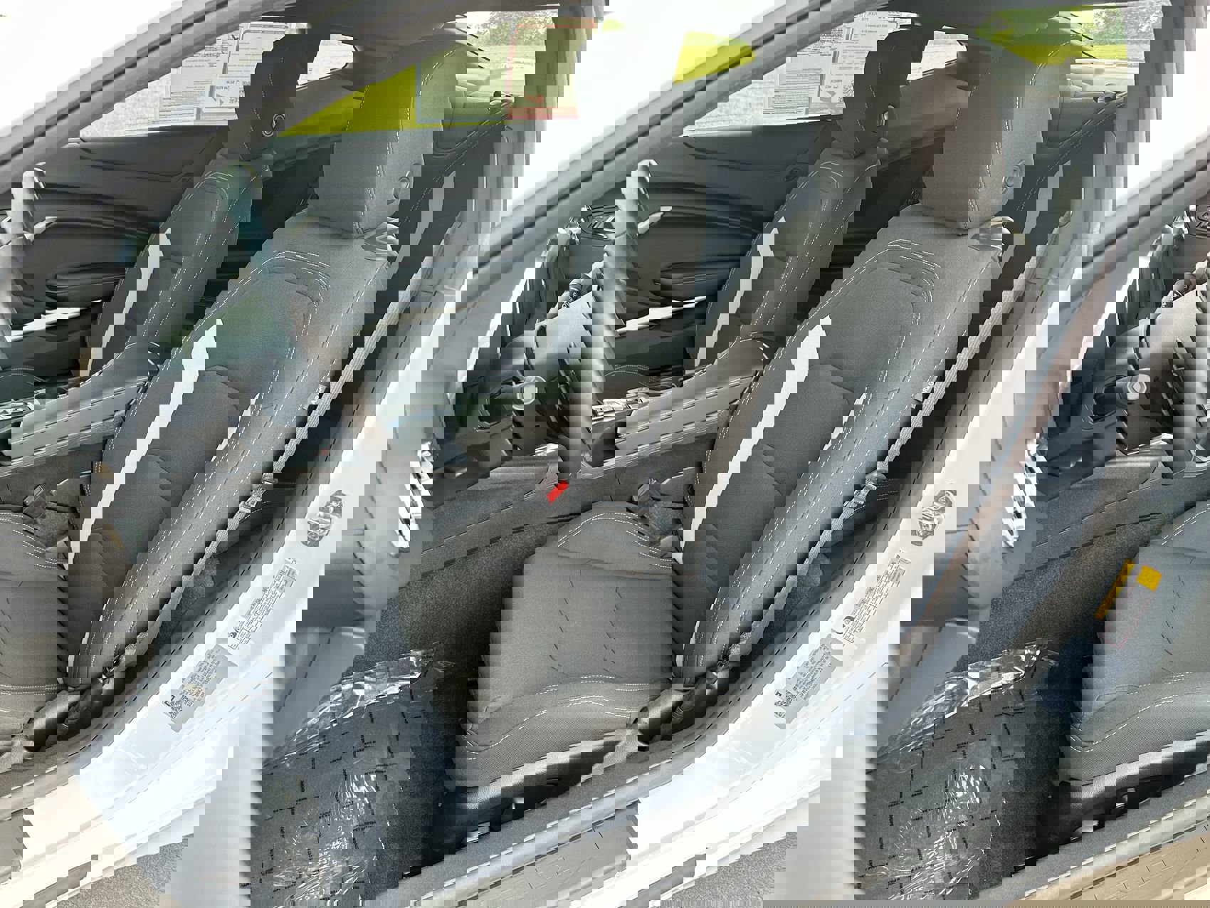2021 Chevrolet Camaro 1LS photo 11